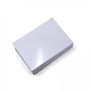 Fehér hőálló szilikon műanyag lap A4 méretű PET lap az azonosító kártya elkészítéséhez