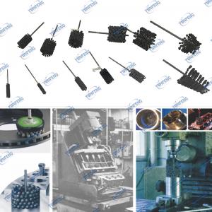 Rugalmas hegoló kefék