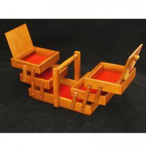 fából készült varrás doboz