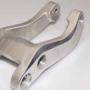 Autóalkatrészek CUSTOMIZATION szolgáltatás