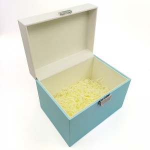 Egyedi logó Téglalap alakú papír Ajándékdoboz zárral és kulccsal