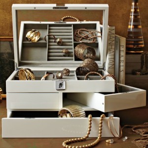 Grand lakk ékszerdoboz