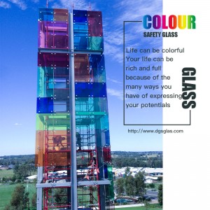 Kína 6.38mm 8.38mm Tiszta vagy színezett edzett laminált üveg ár az építési alkalmazásokhoz