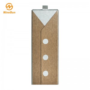 Arany és ezüst toll doboz