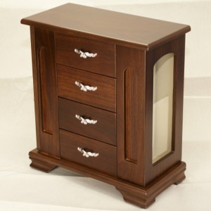 Klasszikus ékszerdoboz