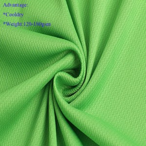 Poliészter kötött anyag