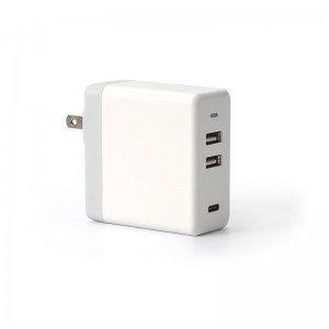 KPS-8407LC typec PD + két USB portos hálózati adapter (US / EU Plug)