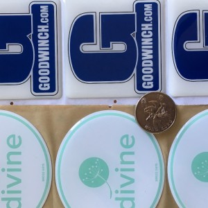 Poliuretán gyanta apró vagy nagy kupolás matricák --- poliuretán gyanta 3M erős ragasztó vízálló UV és sárgás ellenálló digitális vagy selyem nyomtatás