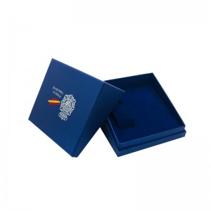 Egyedi luxus ékszer díszdobozban