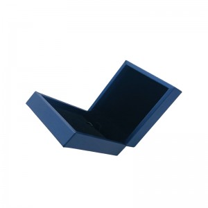 Egyedi luxus ékszer díszdobozban