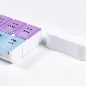 Leszerelhető műanyag 14 tokból álló tabletta szervező tablettadoboz hetente