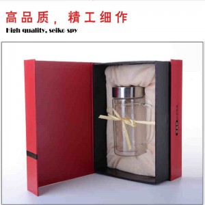 Testreszabott nyomtatott logó kartonpapír fedele és alsó csomagolásának tárolására szolgáló ajándékdoboz szalaggal