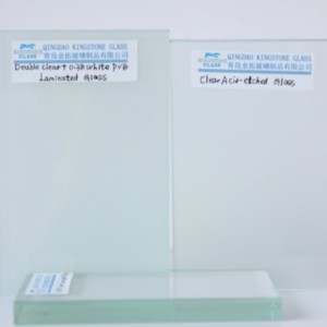 SZÍNES SAJTAL RÖGZÍTETT ÜVEG