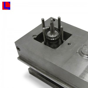 Mint a rajz tervezési forma fröccsöntése forró futószalaggal precíziós olcsó gumi fröccsöntéssel