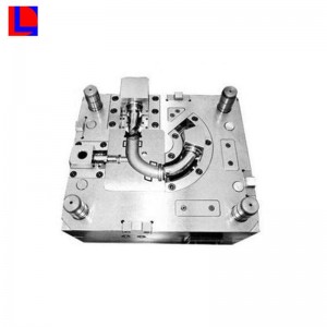 Gumi penész Autóalkatrész fröccsöntő és lyukasztó forma befecskendező szerszámkészítő