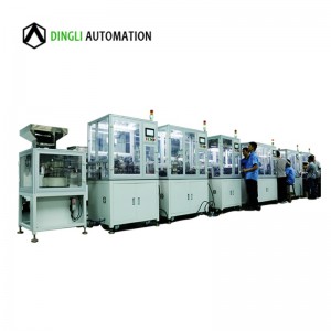 Hajó típusú kapcsolókészülék automatikus gép