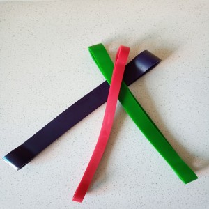 Rövid latex feszítő zenekar