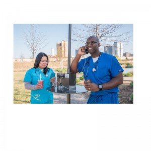 Napelemes töltőoszlop töltőállomás kültéri használatra