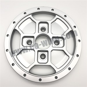 Testreszabott kovácsolás \/ CNC megmunkálás Alumínium keréktárcsa középpontjában Autóalkatrészek Alkatrészek Értékesítés utáni alkatrészek