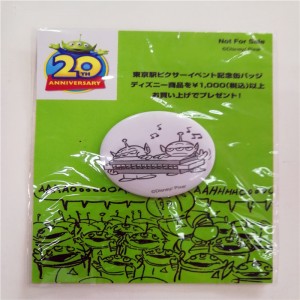 Kínai gyári ónozott gomb fém jelvény, színes logóval