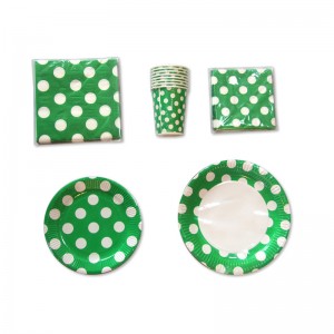 Olcsó papír edények testreszabott méretű pontokkal és egyszínű Party étkészlet-készletek