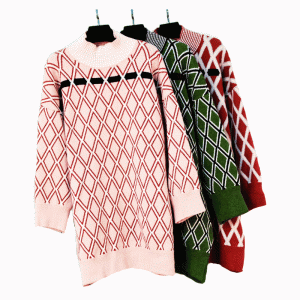 Félig nyakú, plusz méretű női kötött pulóver