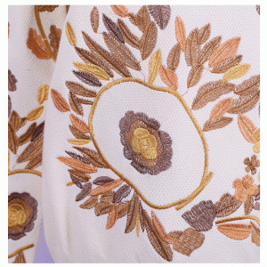 Egyedi kialakítású, virágos hímzés, női ruhával, gyapjú pulóver pulóverrel