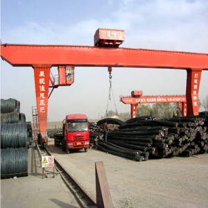 L alakú lábak egycsöves gerendadaruk csörlővel