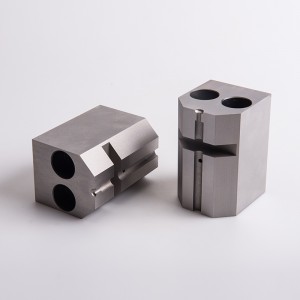 rendelésre készült összes acél hideg kovácsolás befogó csavar fő szerszám