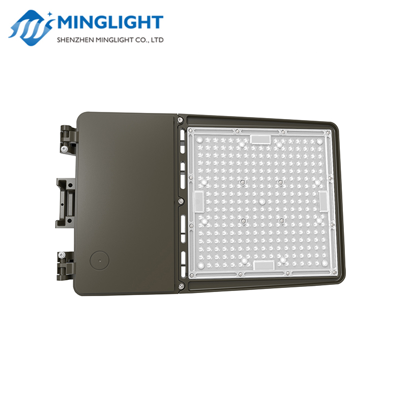 Észak-amerikai szabvány 130 lm / w DLC prémium IP65 utcai fényszóró 200w LED parkoló lámpa