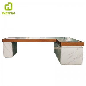 Modern kialakítású intelligens napelemes telefonos bútorok háttér nélküli fémpadhoz kültéri használatra