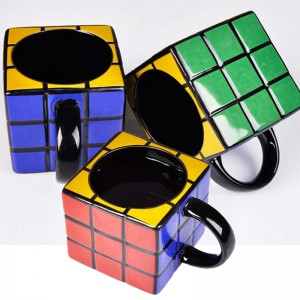 Egyedi rajzfilmfigura nagykereskedelme kerámia 3D rajzfilmbögre