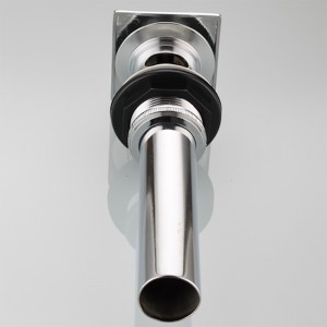 Hajdugó a kádfürdő lefolyójához