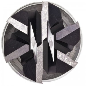 Keményfém négyzet alakú orrvédő maró, TIALN többrétegű kivitel, 40 fokos spirál, 6 horony, 3 \