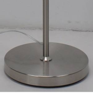 Állólámpa lenvászon árnyalattal