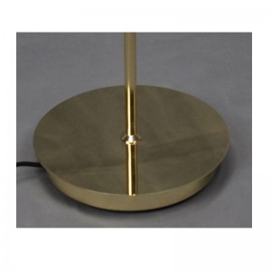 Állólámpa fém árnyékolással és beállító funkcióval