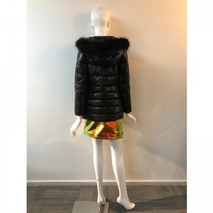 Hölgyek sima pufferkabátja feketében RLWPC0082