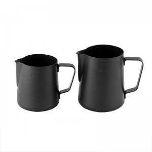 forró eladás latte art tejkancsó, 350/600/900 ml-es mérleggel