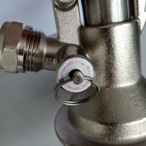 Sörtartó csatlakozó szeleppel