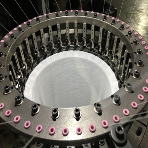 Számítógépes nagysebességű, kis átmérőjű, kör alakú textilgép