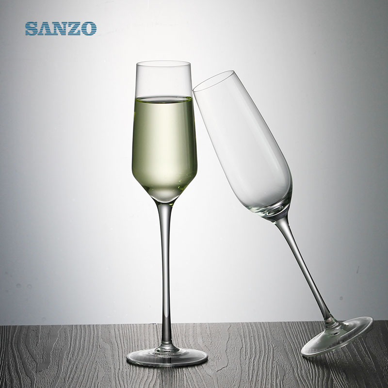 SANZO Bohemia Crystal testreszabott, kézzel készített, tiszta nagykereskedelmi pezsgő szemüveg promóciós meleg értékesítésű olcsó pezsgő szemüveg