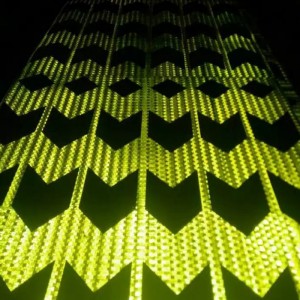 kiváló minőségű egyedi tervezésű közúti közlekedésbiztonság piros fehér fényvisszaverő óvatosan műanyag figyelmeztető jel