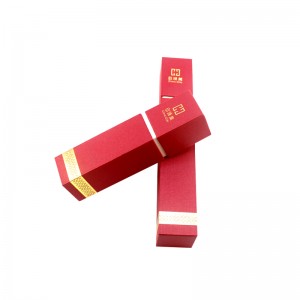 Négyzet alakú díszdobozban speciális, egyedi ritka szuvenír