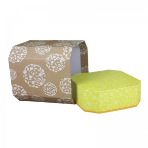 Különleges méretű fedő illatos gyertya díszdobozban