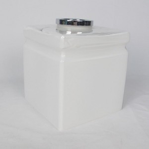 Fehér fürdőszobai kiegészítők