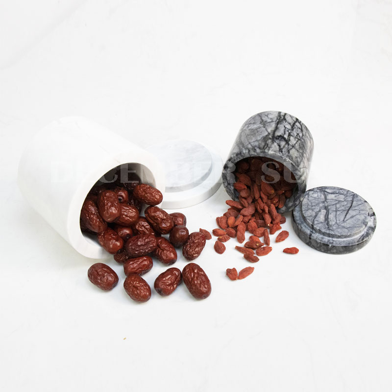 Márvány edény fedővel konyhai edények