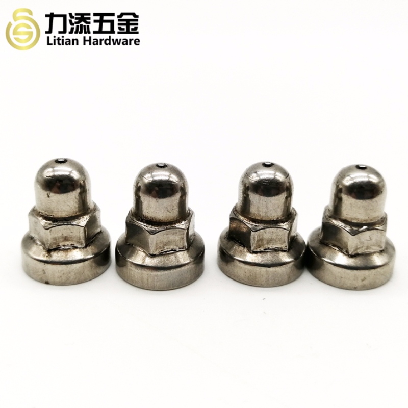 Nem szabványos rozsdamentes acélból készült hegesztősapkás csavar autóhoz