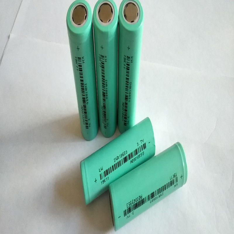 18650 lítium-ion akkumulátor 2000mAh 3,7 V