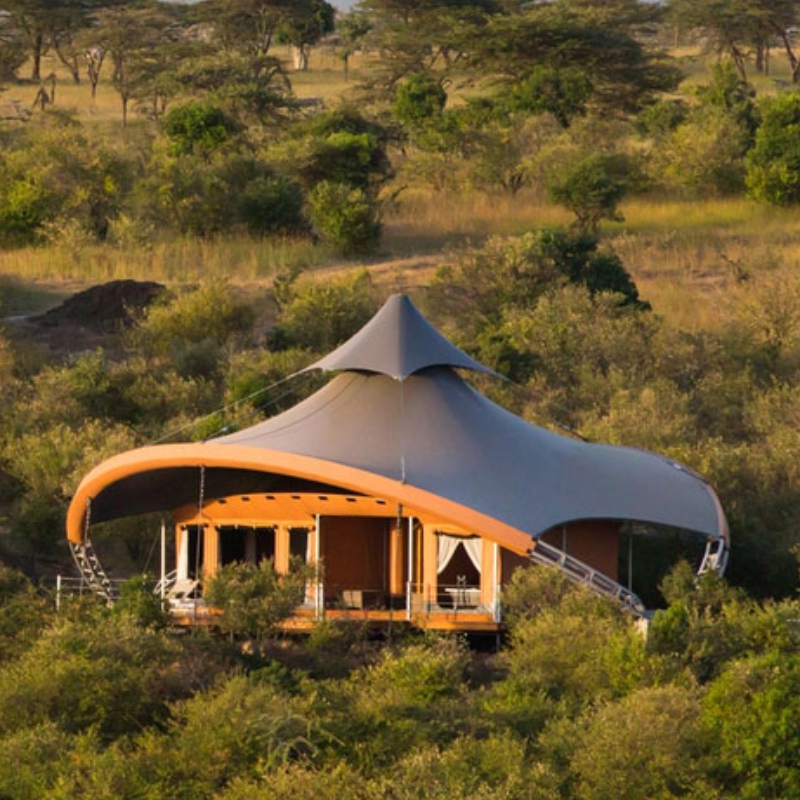 Előregyártott szafari házak kétrétegű PVDF membránszerkezetű szállodai sátor Dél-Afrikában
