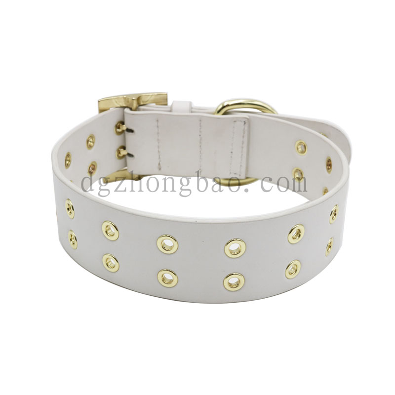 A galléros dupla tyúkszem beállítja a kisállat pórázát